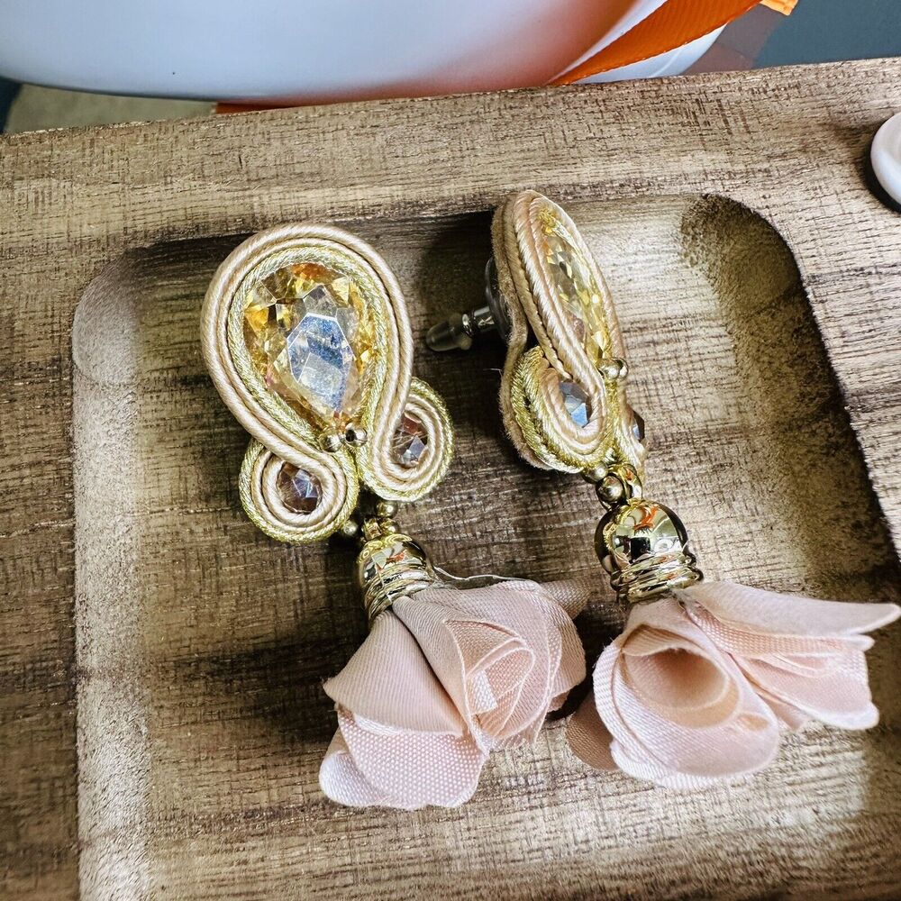 Handmade Dangle Drop Earrings with‎ Chrystals Soutache handcrafted UniqueJewelry